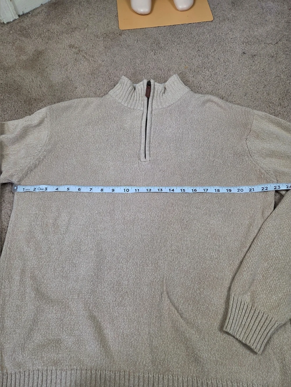 Oscar de la Renta Men's Zip-Neck Sweater in Light Beige